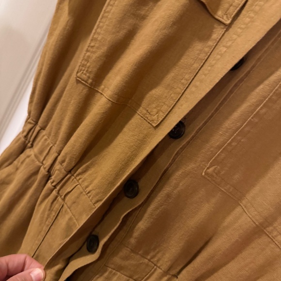 Universal Thread Women's Romper Jumpsuit Shorts Size 6 Beige Linen Blend - Picture 5 of 6